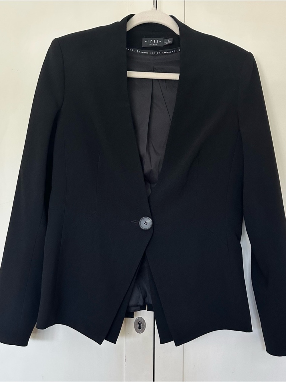 Iris Setlakwe Tailored Women’s Blazer Pleated Back Size 6 Black Single Button